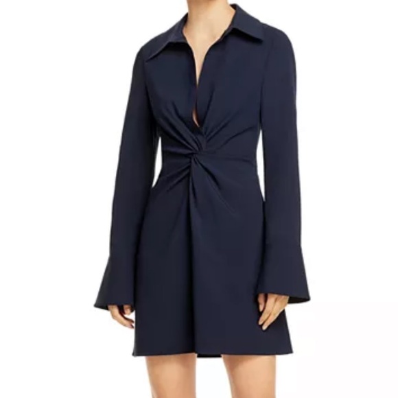 Cinq à Sept Mckenna Dress size L
Navy
Worn once perfect condition - Picture 2 of 6